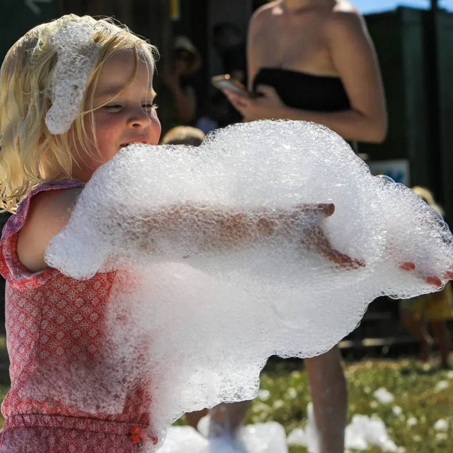 Waterfall foam party 3x3m tent overnight party hire