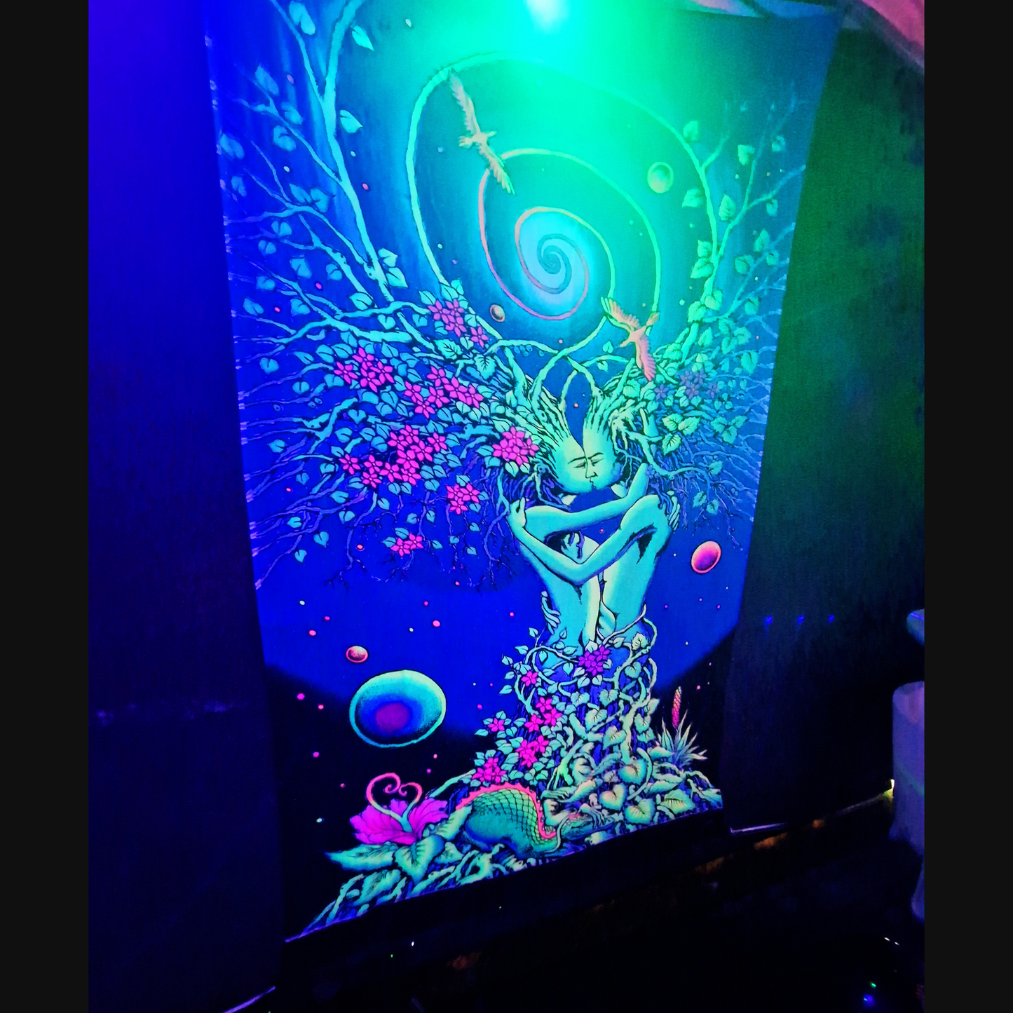 UV PSYCHEDELIC RAVE Party Tent Décor Theme