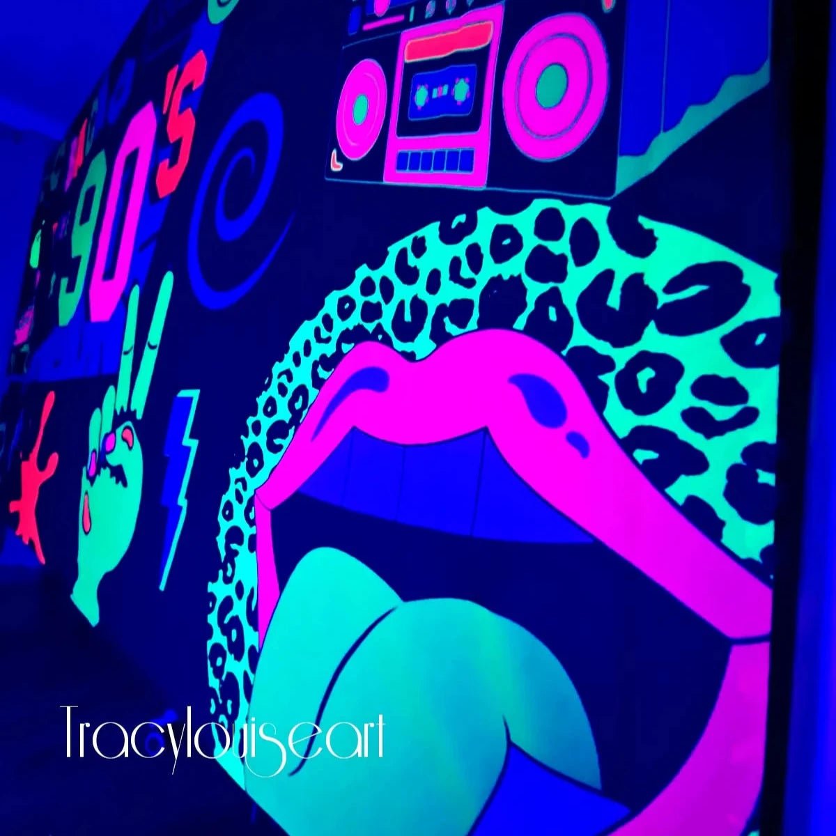 uv back to the 90s party wall hanging